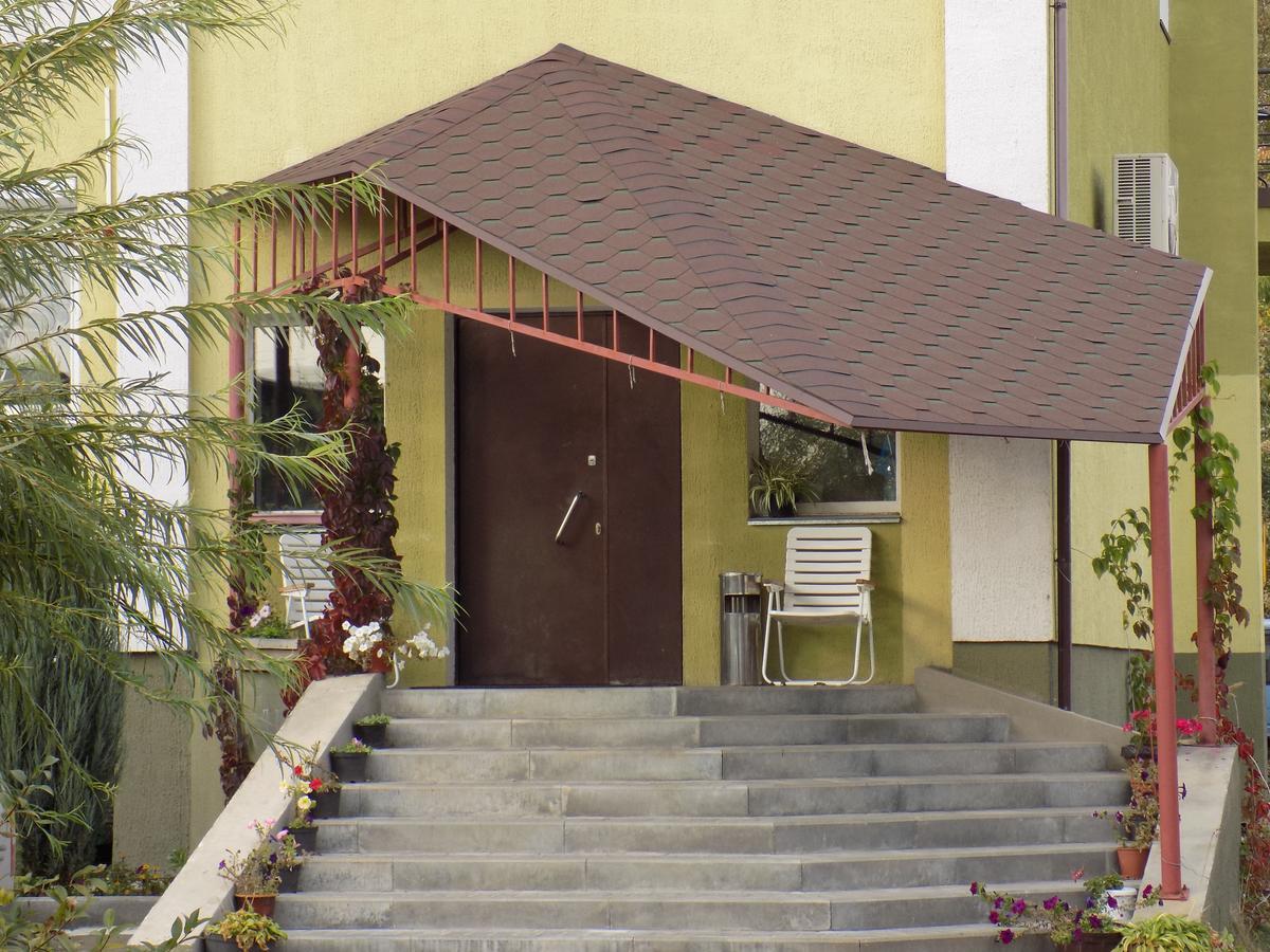 Hostel Geo Гомел Екстериор снимка
